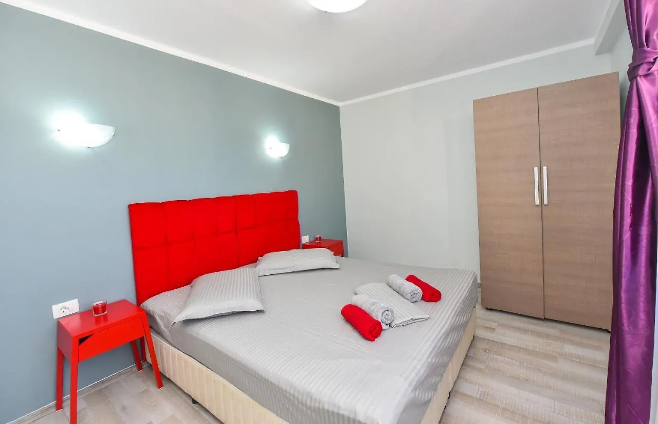 Royal Accommodation Bucarest 0*,