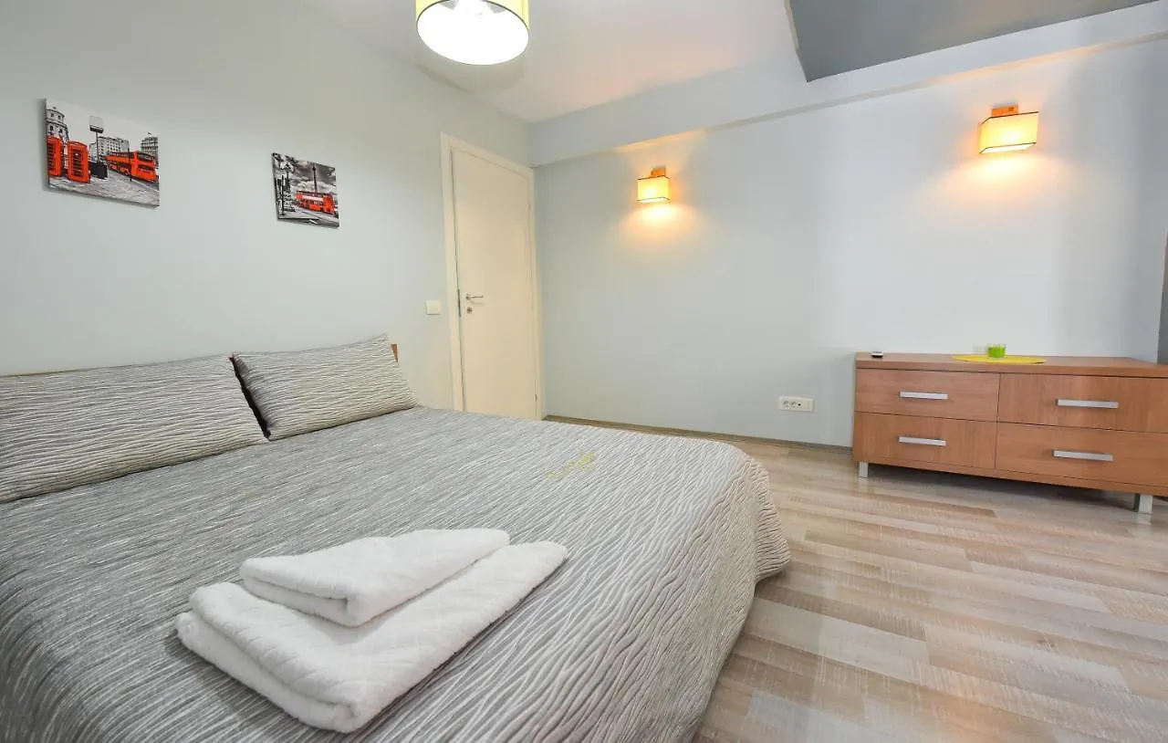 Royal Accommodation Bucarest Appartamento
