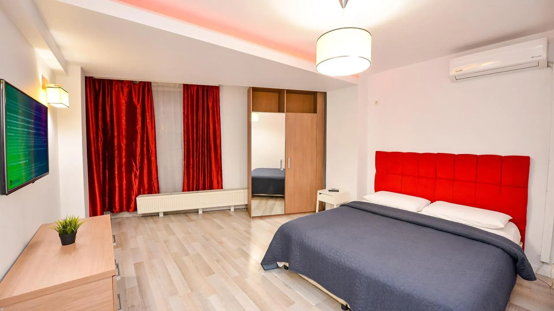 Royal Accommodation Bucureşti 0*,