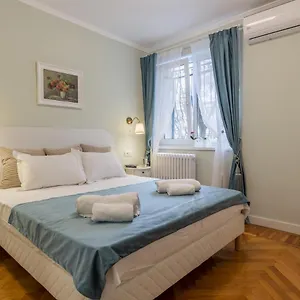 Stylish & Cozy One Bedroom - Adela - Ideal For Long Bucarest